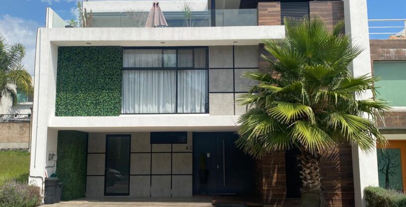 Parque Victoria Lomas Angelopolis II - casa en venta de 3 niveles