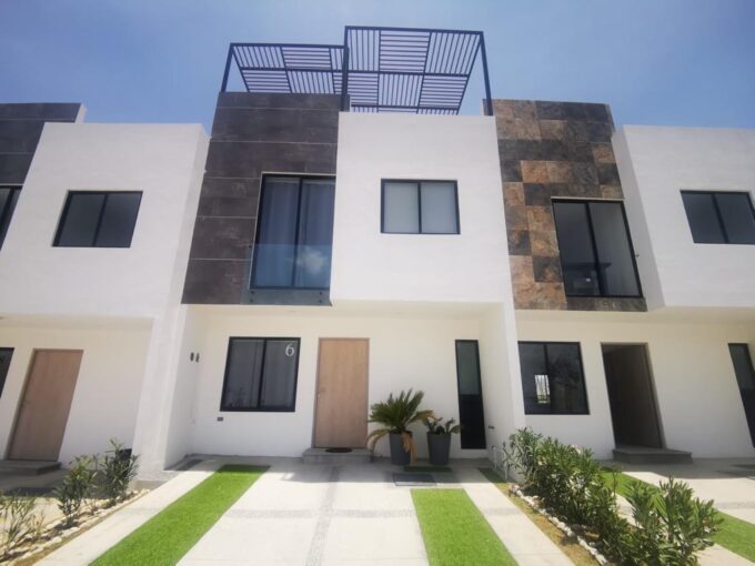 Casa en Venta de 4 recámaras Parque Mallorca Lomas de Angelópolis III