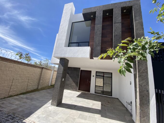 Parque Aguascalientes Lomas de Angelópolis III - Casa en Venta