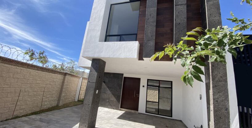 Parque Aguascalientes Lomas de Angelópolis III - Casa en Venta