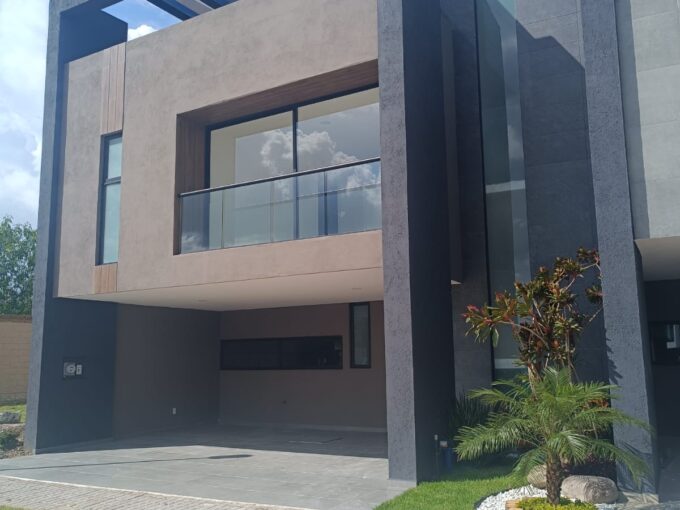 Parque Nayarit Lomas de Angelópolis III - casa en venta