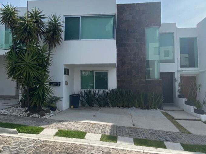 Parque La Castellana Lomas de Angelópolis III - casa en venta