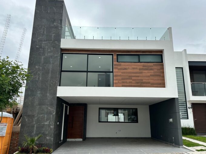 Parque Aguascalientes Lomas de Angelópolis III – casa en venta