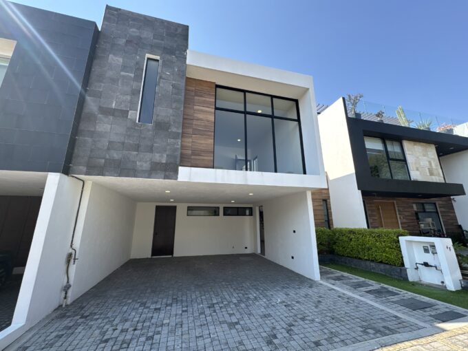 Parque Nuevo León Lomas de Angelópolis III - casa en venta