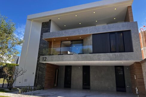 Parque Potosí Lomas de Angelópolis III - Casa de Lujo en Venta