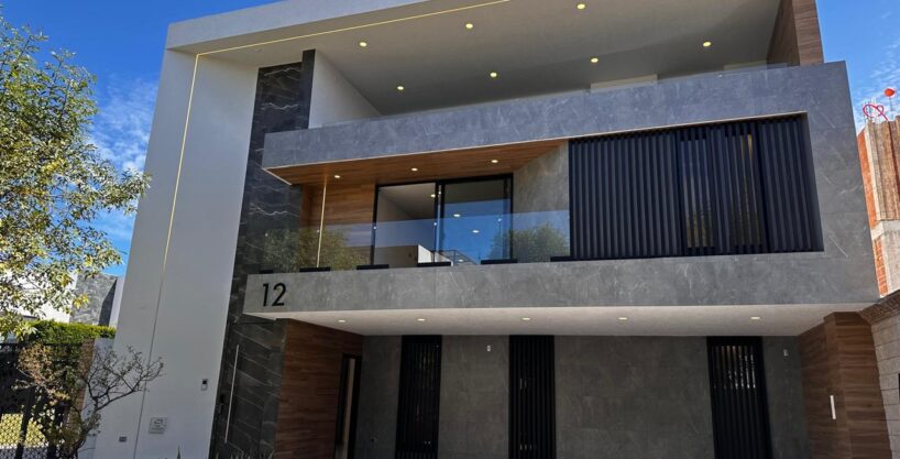 Parque Potosí Lomas de Angelópolis III - Casa de Lujo en Venta