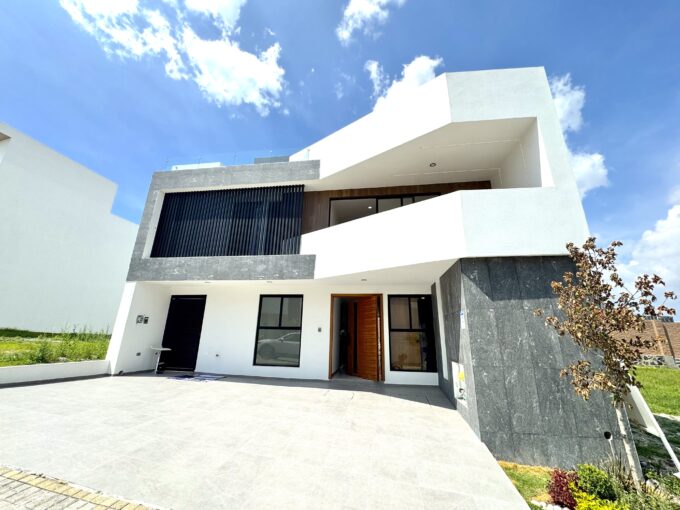 Parque San Marino Lomas de Angelópolis II - casa en venta