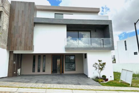 Parque San Marino Lomas de Angelópolis II - casa en venta
