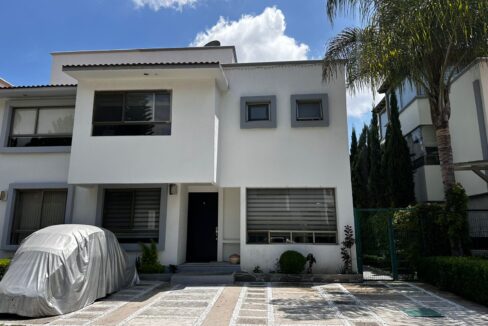 Clúster 6 Privanza Lomas de Angelópolis I - Casa en Venta