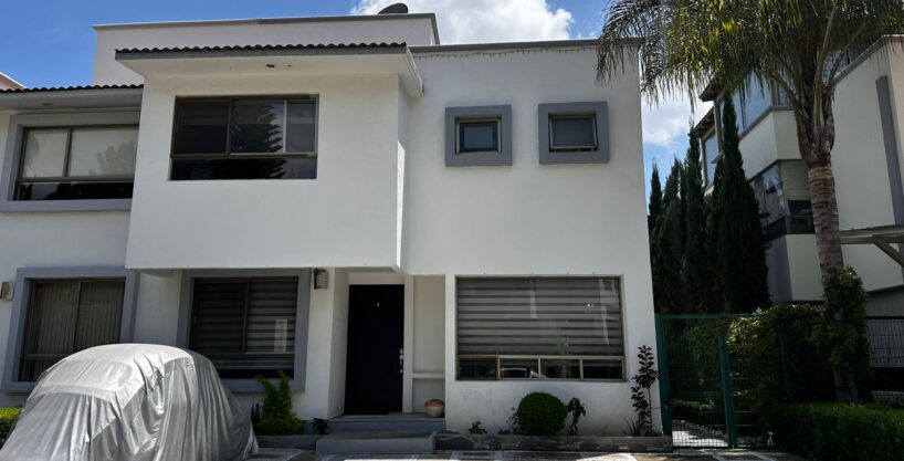 Clúster 6 Privanza Lomas de Angelópolis I - Casa en Venta